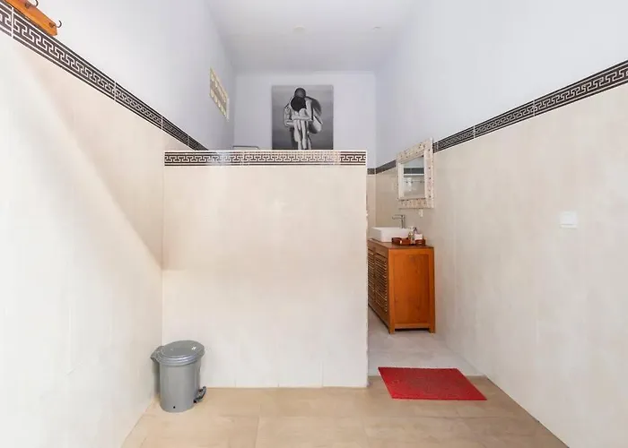 Nelayan Home, 2 Bedroom With Garden Near The Sea Villa *