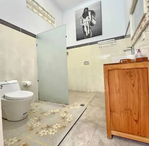 Nelayan Home, 2 Bedroom With Garden Near The Sea